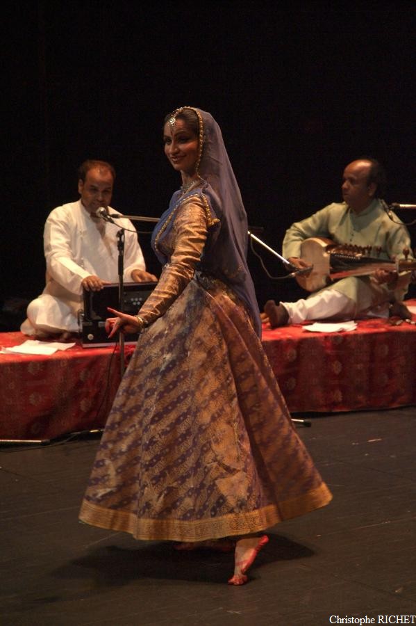 ../gallery/Gallery/SHARMILA conservatoir (53)_1.jpg